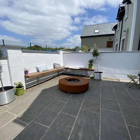 Beautiful 3-bed House In Co Clare 4* Милтаун-Малбей